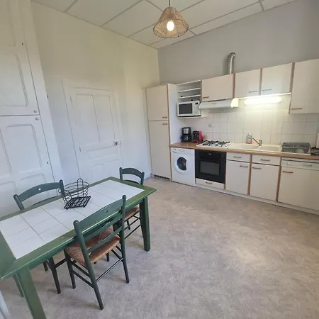 L'ecole - Vue Panoramique - A 50 M Du Chateau Holiday home Villeneuve (Puy-de-Dome)